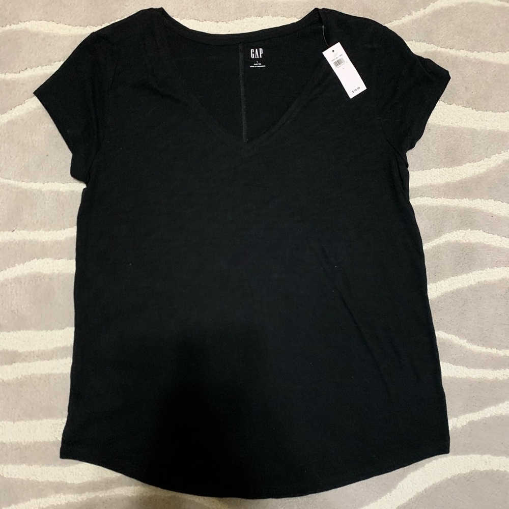BRAND NEW black v neck tee